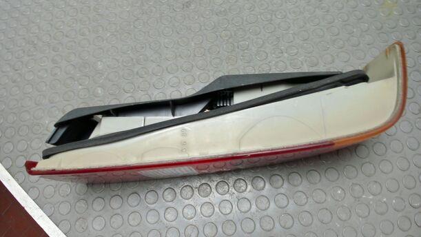 Foto: HECKLEUCHTE / RÜCKLICHT LINKS ( STUFENHECK ) eines Ford Sierra CLX (LX)