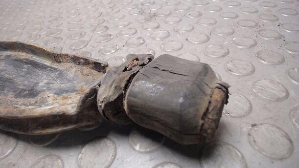 Foto: QUERLENKER VORN LINKS eines Nissan Micra LX