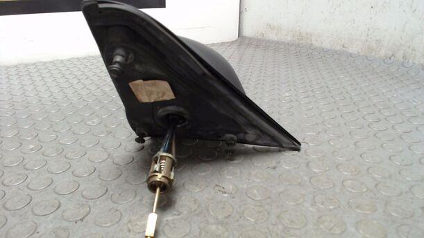 Foto: AUSSENSPIEGEL MECHANISCH VERSTELLBAR RECHTS eines Ford Scorpio CL