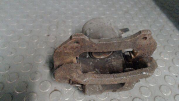 Foto: BREMSSATTEL VR eines Seat Ibiza 1.2 L