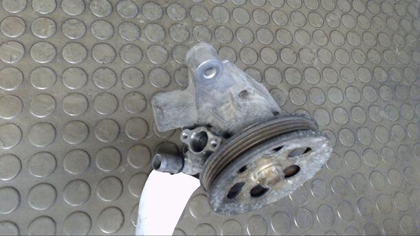 Foto: LENKGETRIEBEPUMPE eines Honda Civic 1.4i