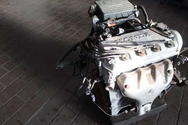Foto: MOTOR D14A3 eines Honda Civic 1.4i