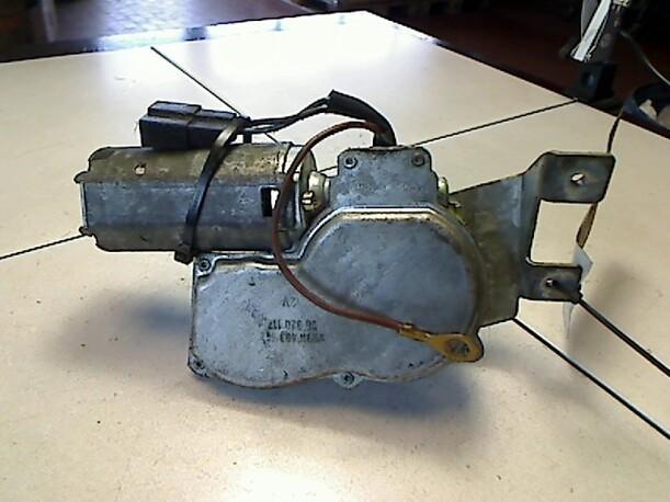 Foto: HECKSCHEIBENWISCHERMOTOR eines Opel Corsa City