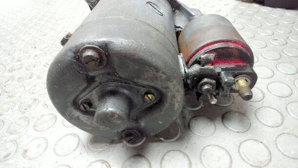Foto: ANLASSER / STARTER BOSCH ( SCHALTGETRIEBE ) eines Ford Sierra CL