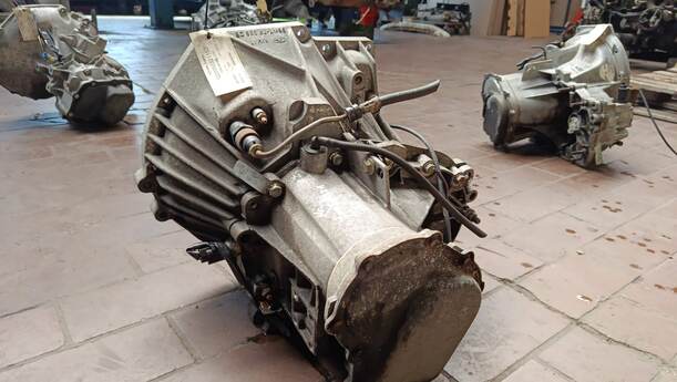 Foto: SCHALTGETRIEBE 5-GANG (76000km) eines Ford Ka