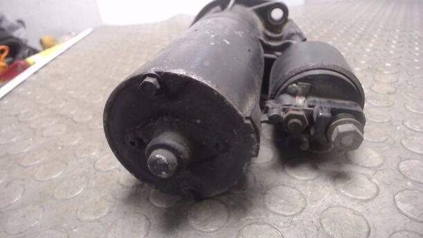 Foto: ANLASSER / STARTER BOSCH eines Ford Scorpio V6 CL