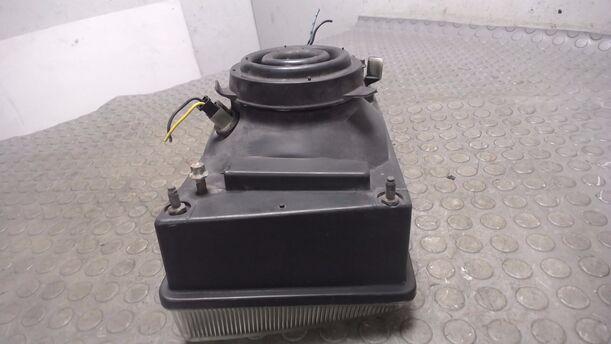 Foto: HAUPTSCHEINWERFER LINKS CARELLO eines Lancia Delta 1600 i.e. GT