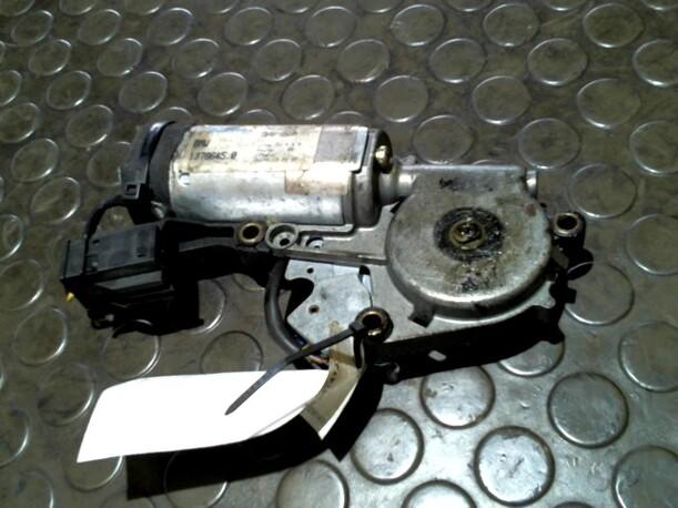 Foto: SCHIEBEDACHMOTOR WEBASTO eines BMW 525tds