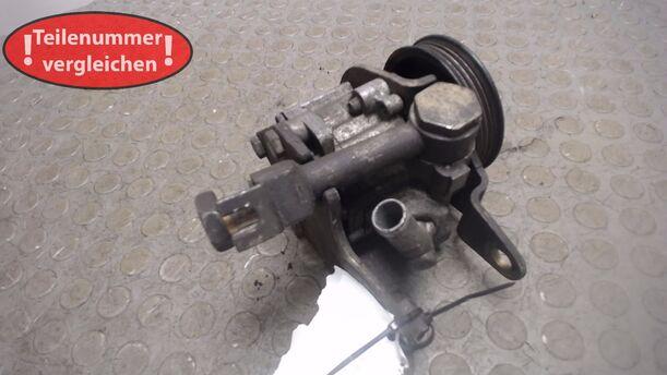 Foto: SERVOPUMPE / LENKGETRIEBEPUMPE eines Nissan Micra L