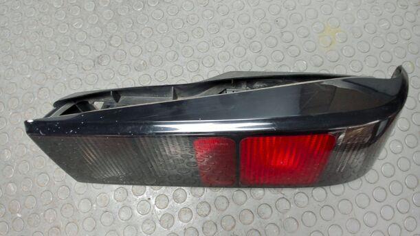 Foto: HECKLEUCHTE / RÜCKLICHT RECHTS ( SCHRÄGHECK ) eines Ford Sierra Turbo D CLX