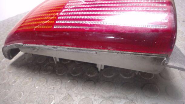 Foto: HECKLEUCHTE / RÜCKLICHT LINKS eines Ford Escort 16V Flair