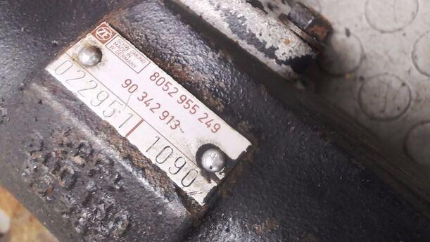 Foto: LENKGETRIEBE HYDRAULISCH eines Opel Omega GL