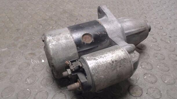 Foto: ANLASSER / STARTER eines Nissan Micra LX