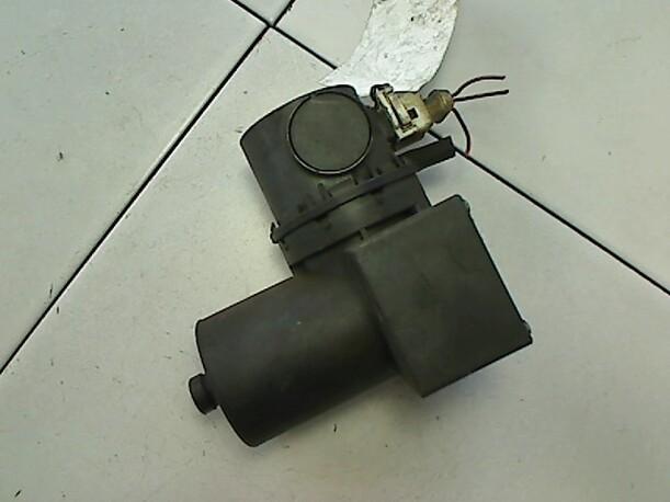 Foto: ZENTRALVERRIEGELUNGSPUMPE eines Seat Toledo CL