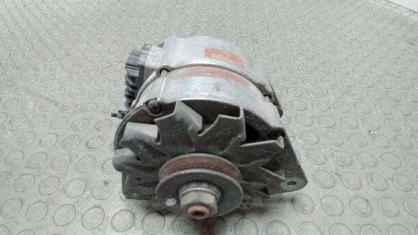 Foto: LICHTMASCHINE / GENERATOR ( 70A ) eines Ford Sierra CLX (LX)