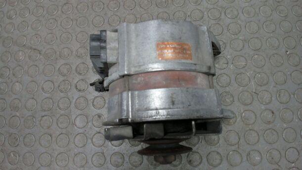 Foto: LICHTMASCHINE / GENERATOR ( 70A ) eines Ford Sierra CLX (LX)