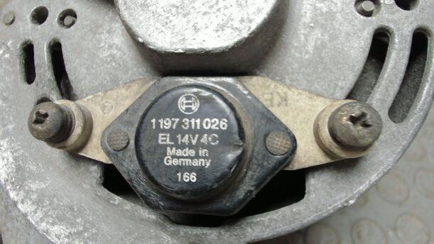 Foto: LICHTMASCHINE / GENERATOR ( 70A ) eines Ford Sierra CLX (LX)