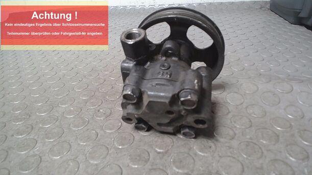 Foto: LENKGETRIEBEPUMPE eines Nissan Primera 1.6 SLX