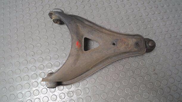 Foto: QUERLENKER VORN LINKS eines Renault R 21 TXE