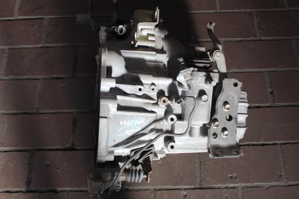 Foto: SCHALTGETRIEBE 5-GANG (33000km) eines Toyota Corolla 1.6 Si