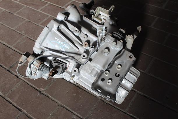 Foto: SCHALTGETRIEBE 5-GANG (33000km) eines Toyota Corolla 1.6 Si