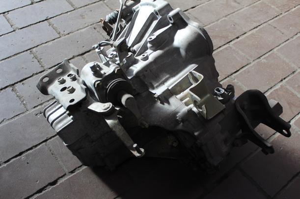 Foto: SCHALTGETRIEBE 5-GANG (33000km) eines Toyota Corolla 1.6 Si