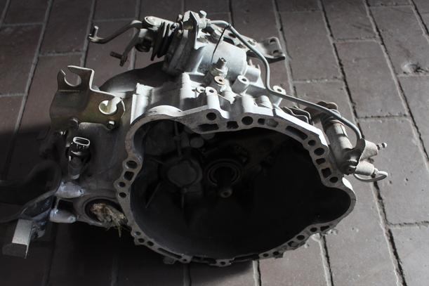 Foto: SCHALTGETRIEBE 5-GANG (33000km) eines Toyota Corolla 1.6 Si
