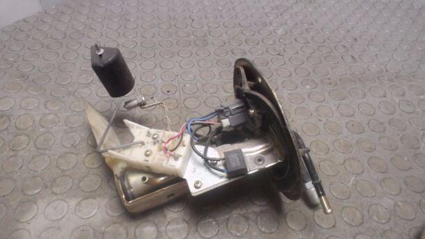 Foto: KRAFTSTOFFPUMPE eines Toyota Corolla 1.6 Si