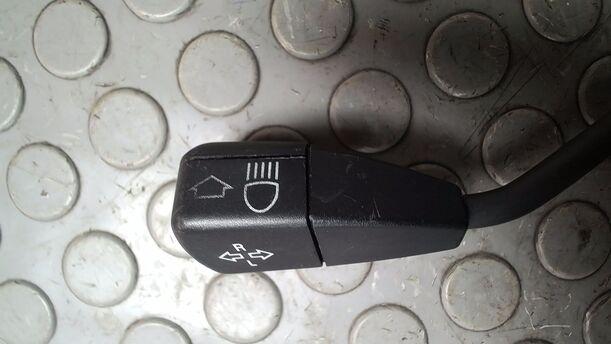 Foto: BLINK-/KOMBISCHALTER eines BMW 316i compact