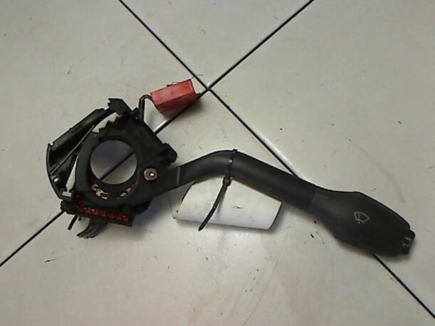 Foto: WISCHERSCHALTER eines Seat Arosa 1.0 Select