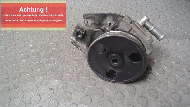 Foto: LENKGETRIEBEPUMPE eines Nissan Primera 2.0 SLX