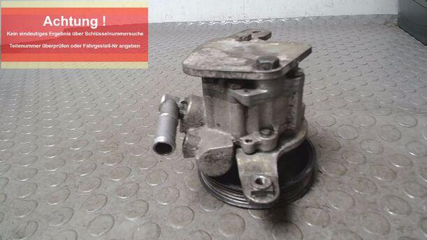 Foto: LENKGETRIEBEPUMPE eines Nissan Primera 2.0 SLX