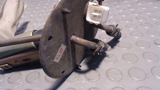 Foto: KRAFTSTOFFPUMPE eines Mazda 626 2.0i GLX