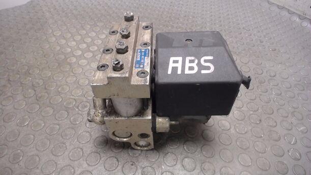 Foto: ABS-BREMSAGGREGAT BOSCH eines Lancia Delta 1.6 i.e.