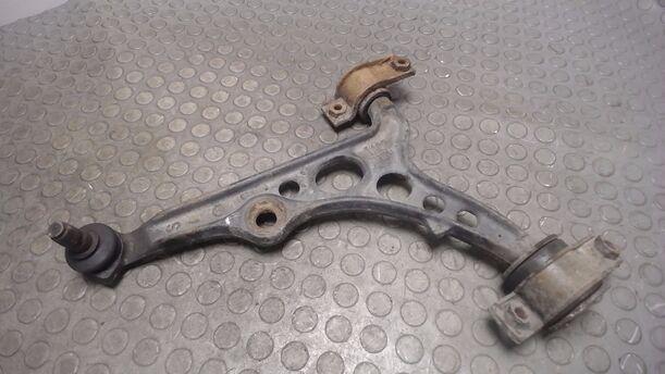 Foto: QUERLENKER  VORN LINKS eines Lancia Delta 1.6 i.e.