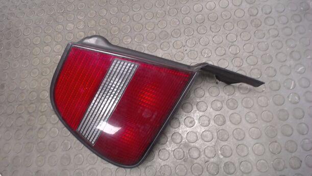 Foto: HECKLEUCHTE / RÜCKLICHT  LINKS eines Lancia Delta 1.6 i.e.