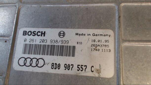Foto: EINSPRITZSTEUERGERÄT eines Audi A4 1.8