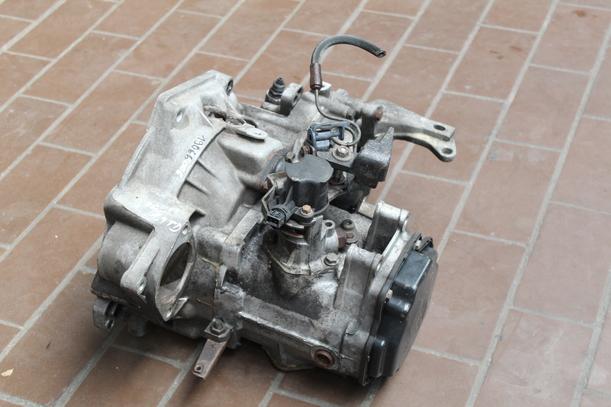 Foto: SCHALTGETRIEBE5-GANG (Ungeprüft) CHA eines VW Passat Variant 1.9 CL