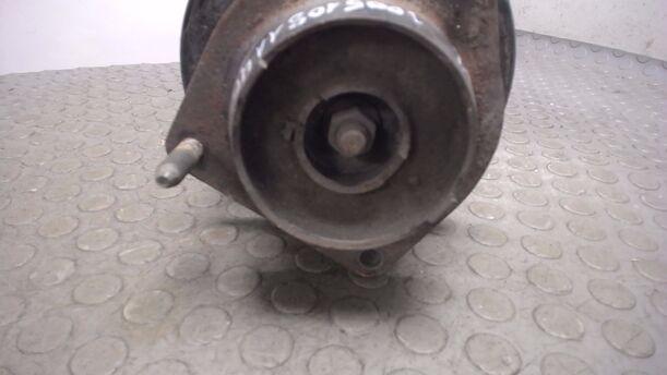 Foto: FEDERBEIN VORN LINKS eines Mazda 323 C 1.4