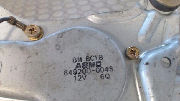 Foto: HECKSCHEIBENWISCHERMOTOR eines Mazda 323 C 1.4