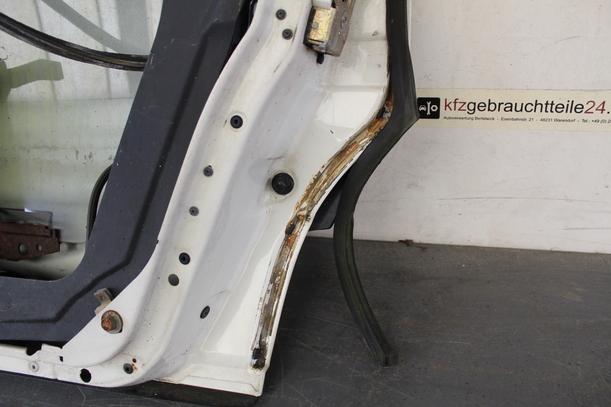 Foto: TÜR HINTEN RECHTS eines Audi 100 quattro