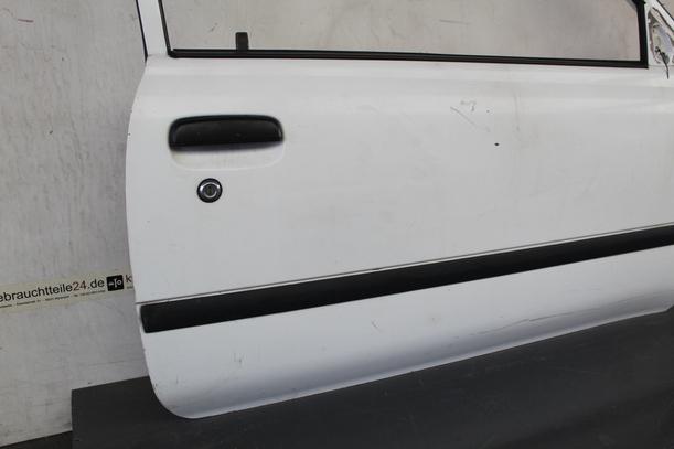 Foto: TÜR VORNE RECHTS eines Toyota Starlet 1.3 XLi