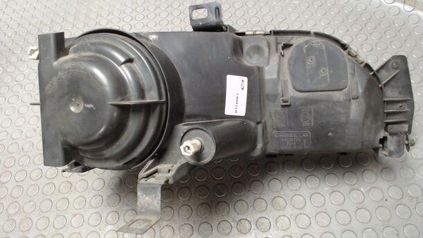 Foto: SCHEINWERFER LINKS ( '87 ) eines Ford Sierra CLX (LX)