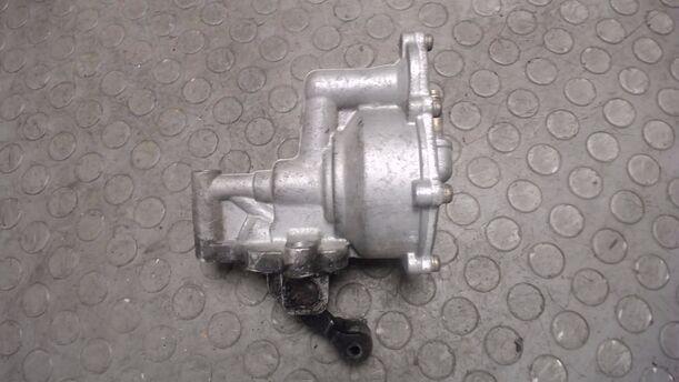 Foto: VAKUUMPUMPE eines Toyota Starlet 1.5 XLD