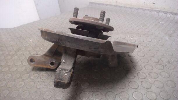 Foto: ACHSSCHENKEL VORNE RECHTS V R eines Toyota Corolla Liftback 12v DX