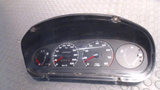 Foto: TACHOEINHEIT eines Fiat Bravo 1.6 16V SX