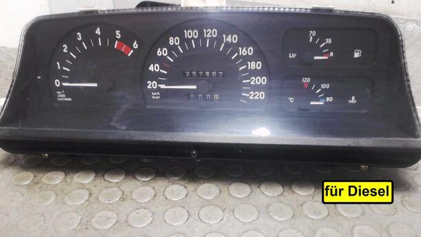 Foto: TACHOEINHEIT eines Opel Omega Turbo GL