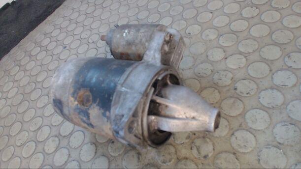 Foto: ANLASSER / STARTER eines Mitsubishi Colt 1300 GL