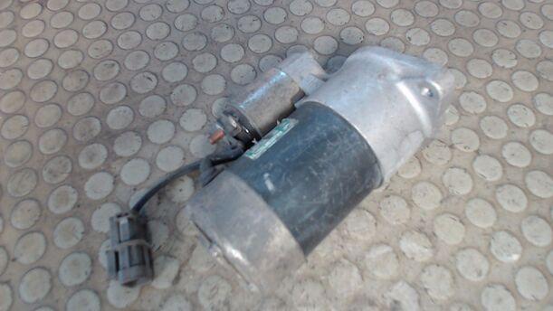 Foto: ANLASSER / STARTER HITACHI eines Nissan Sunny GTI 16V
