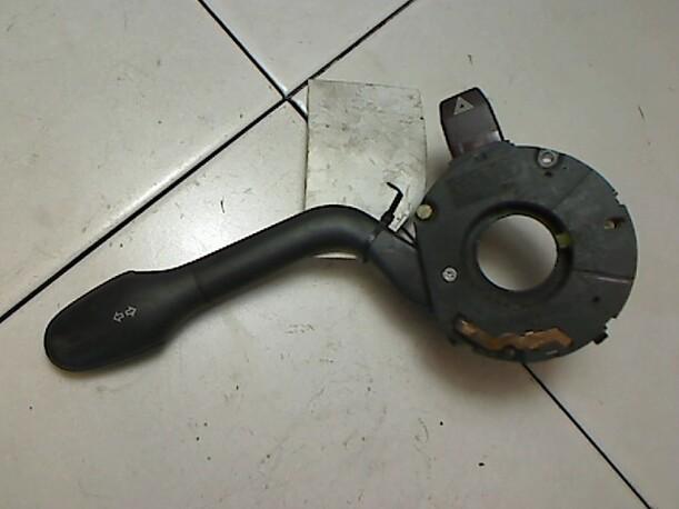 Foto: BLINK-/KOMBISCHALTER eines Seat Inca 1.9D Profi